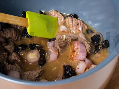 Jautiena apelsinų marinate Žingsnis 4