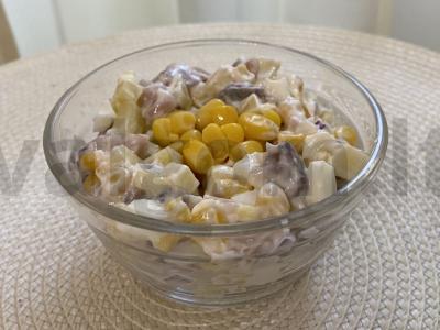 Salotas „Švelni silkė“ pagrindine nuotrauka