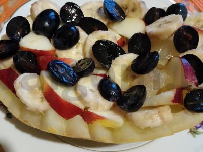 Vaisių desertas „Įdaryta melionas“ Žingsnis 2