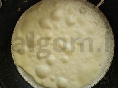 Skanūs blynai su šokoladu ir bananais Žingsnis 2