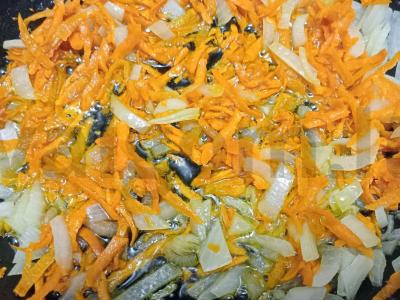 Farfalle su jautienos faršu Žingsnis 1