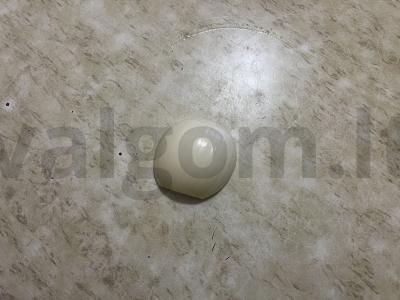 Salotas „Stiklainiai“ su majonezo ir svogūnų padažu Žingsnis 5