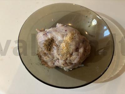 Vištienos meatballs su kmynais Žingsnis 2