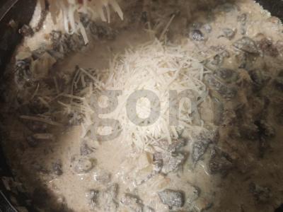 Spagečiai su kepenimis grietinėlėje Žingsnis 3