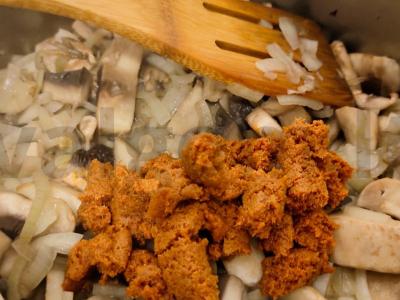 Sriuba „Tom Yum“ su ryžių makaronais Žingsnis 2