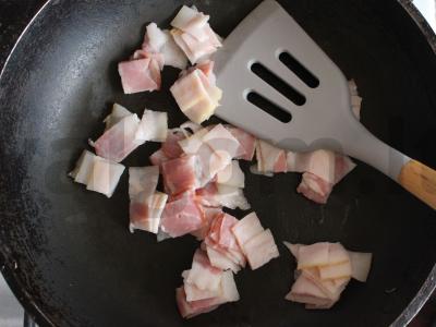 Penne su moliūgu ir bekonu Žingsnis 1