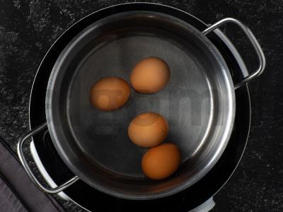 Olivje salotos su lašiša Žingsnis 2