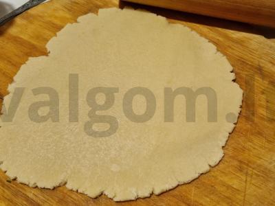 Tarkuotas pyragas su džiovintais vaisiais arbatai Žingsnis 1