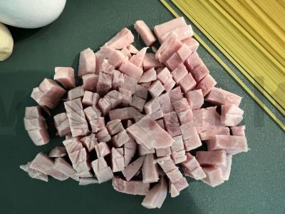 Spagettini makaronai su kalakutienos kumpiu Žingsnis 1