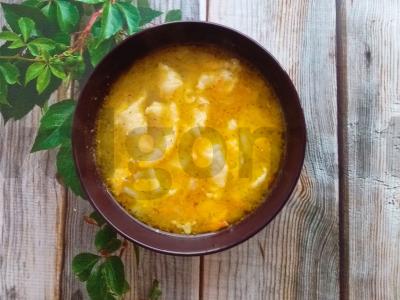 Mėsos sriuba su koldūnais pagrindine nuotrauka