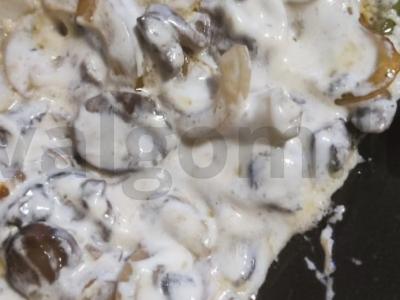 Blynai su grybais, svogūnais ir grietine Žingsnis 2