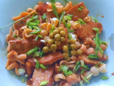 Seitanas su makaronais pagrindine nuotrauka