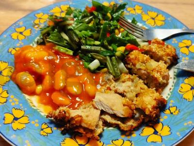 Kiaulienos šnicelis su lavash džiūvėsiais pagrindine nuotrauka