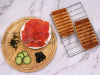 Sumuštiniai su žuvimi ant sluoksniuoto tešlos pagrindo Žingsnis 3