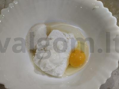 Skaniausi varškės spurgos iš orkaitės Žingsnis 2