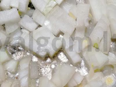 Sriuba su kukuliais ir žolelėmis Žingsnis 2