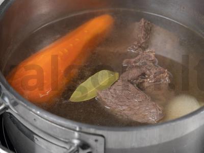 Jautienos sriuba su makaronais Žingsnis 2