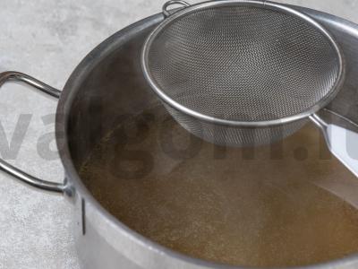 Jautienos sriuba su makaronais Žingsnis 4