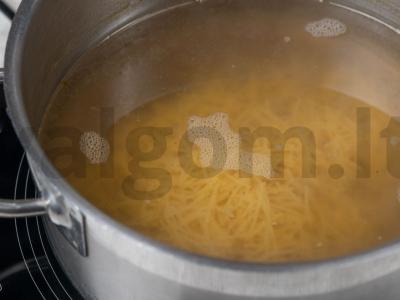 Jautienos sriuba su makaronais Žingsnis 6