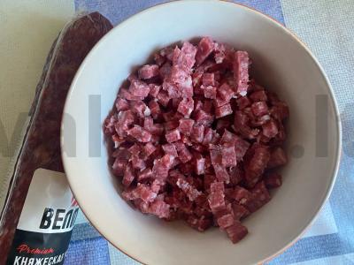 Karšti sumuštiniai su servelatu, pomidoru ir džiovintu česnaku Žingsnis 2