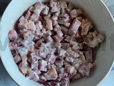 Karšti sumuštiniai su servelatu, pomidoru ir džiovintu česnaku Žingsnis 4