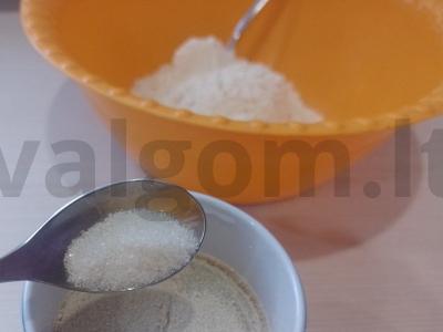 Osėtinė pyragas su česnakine žole Žingsnis 2