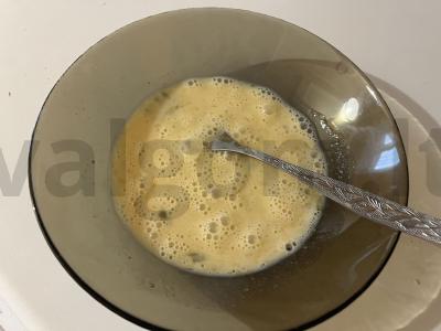 Sotūs kiaušinių blynas pusryčiams Žingsnis 3