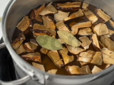 Baltųjų grybų sriuba Žingsnis 2