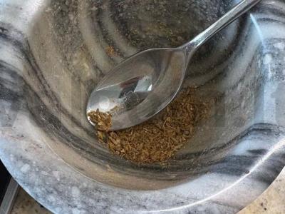 Tofu skramblys su pomidorais Žingsnis 1