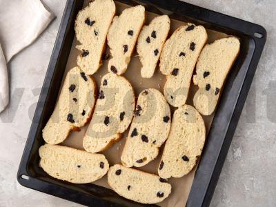 Ruginiai sausainiai su razinomis Žingsnis 8