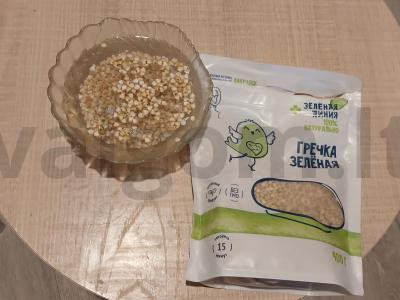 Žaliosios grikių smoothie su bananais ir morkomis Žingsnis 1