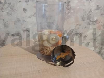 Žaliosios grikių smoothie su bananais ir morkomis Žingsnis 3