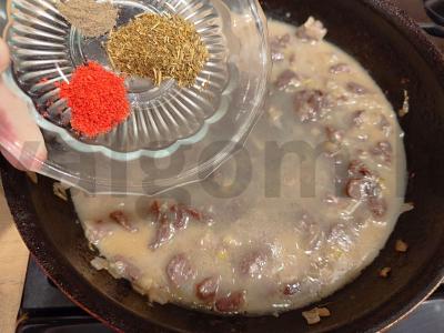 Jautienos padažas su pomidorų pasta Žingsnis 4