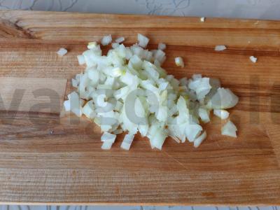 Makaronai su aštriu mėsos padažu pietums Žingsnis 3