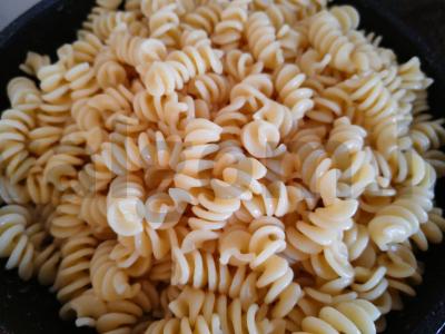 Makaronai su aštriu mėsos padažu pietums Žingsnis 11