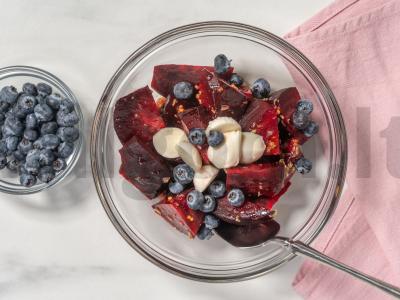 Salotos su kepta burokėliais ir uogomis Žingsnis 7