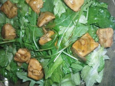 Salotų mišinys su kepta ketu Žingsnis 13