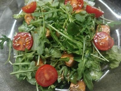 Salotų mišinys su kepta ketu Žingsnis 15