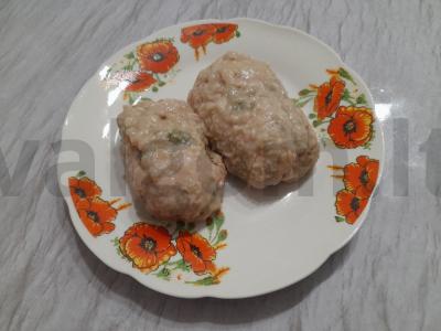 Kotletai su krapais ir sviestu garuose Žingsnis 13