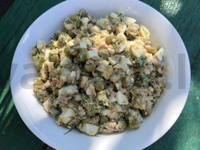 Salotos su tunu ir žirniais per 15 minučių pagrindine nuotrauka