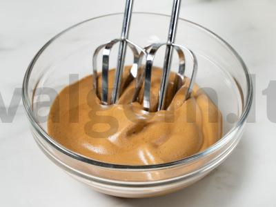 Korėjietiškas plaktas Dalgona kava Žingsnis 2