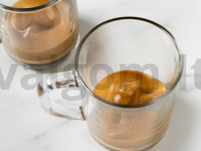 Korėjietiškas plaktas Dalgona kava Žingsnis 4