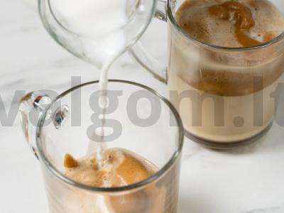 Korėjietiškas plaktas Dalgona kava Žingsnis 5