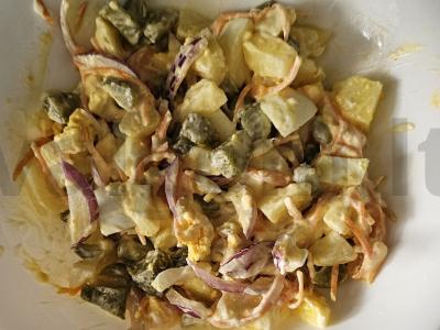 Korejietiškų morkų salotos su bulvėmis pagrindine nuotrauka