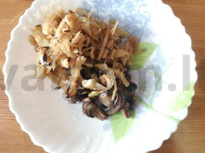 Kepti pyragėliai su kopūstais ir grybais Žingsnis 5