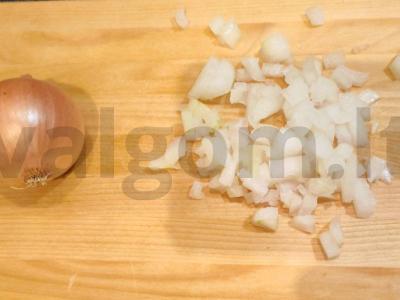 Salotas „Mimoza“ su konservuota šlakių žuvimi Žingsnis 4