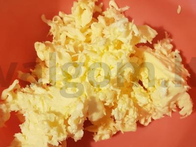 Pyragas su braškėmis Žingsnis 1