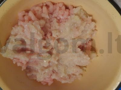 Dietinės vištienos krūtinėlės kotletai Žingsnis 3