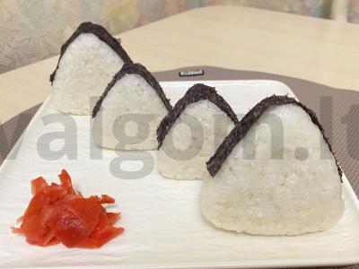 Namų onigiri su grietine pagrindine nuotrauka