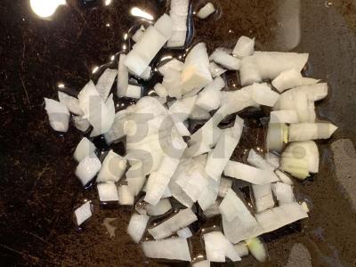 Bulguras su moliūgu keptuvėje Žingsnis 1